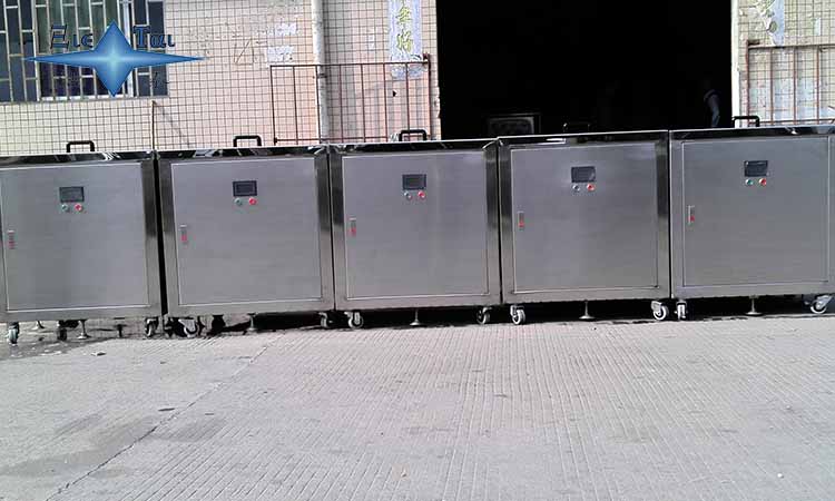 超聲波清洗機(jī)用什么水？放多少水合適？